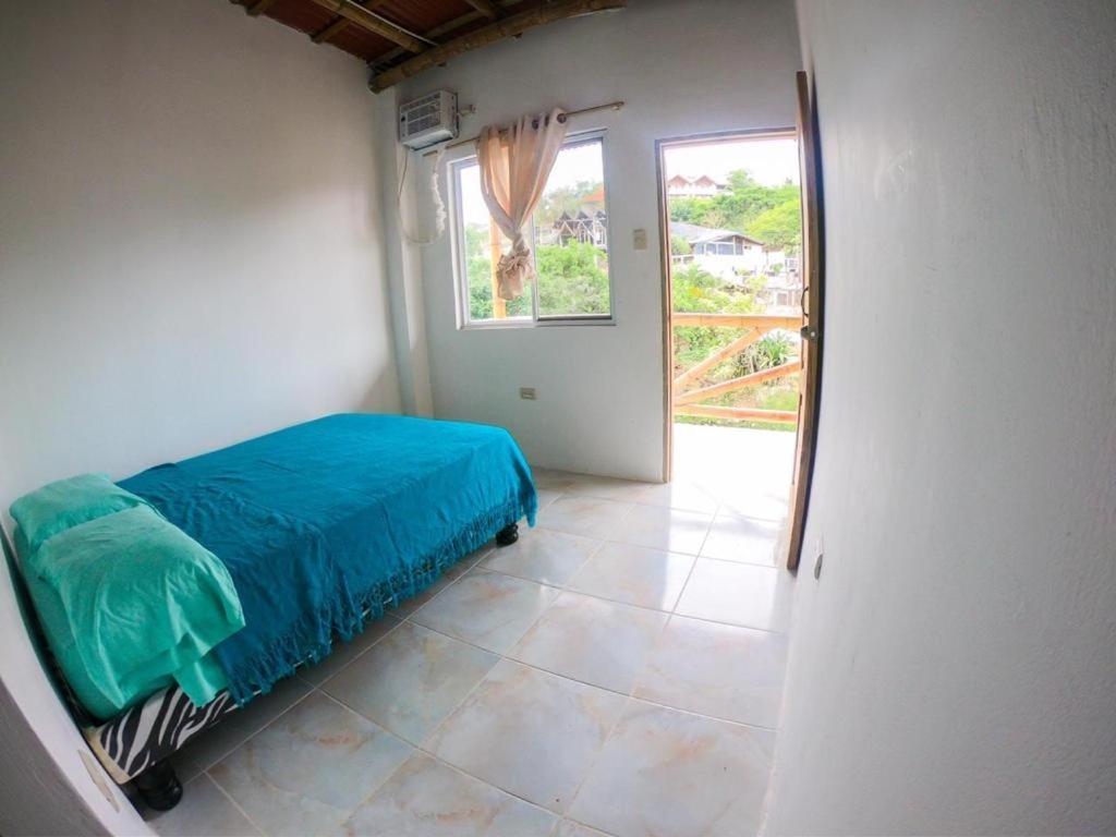 Iguana Beach House Hostel Montañita Exterior foto